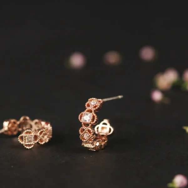 Best Anania. Earrings Earrings