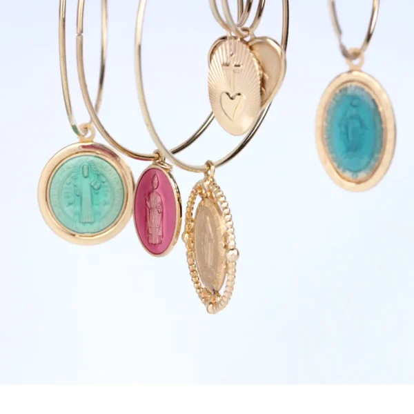 Outlet Animae. Hoop earring Earrings