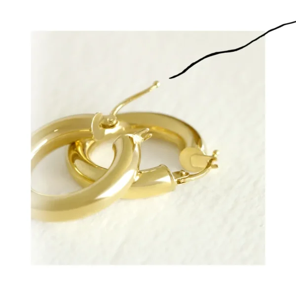 New Bachata Gitanə. Single earring Earrings