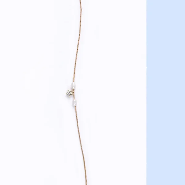 Fashion Delicato passo alle spalle delle parole. Necklace Necklaces
