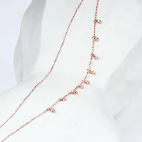 Online Dulcinea. Necklace Necklaces