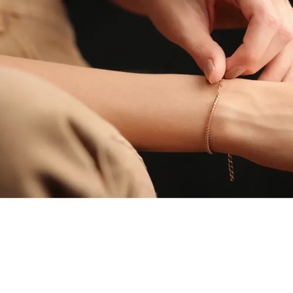 Sale Emozione a catena. Bracelet Bracelets