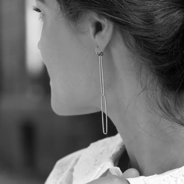 Online Fammi più in là. Single earring Earrings
