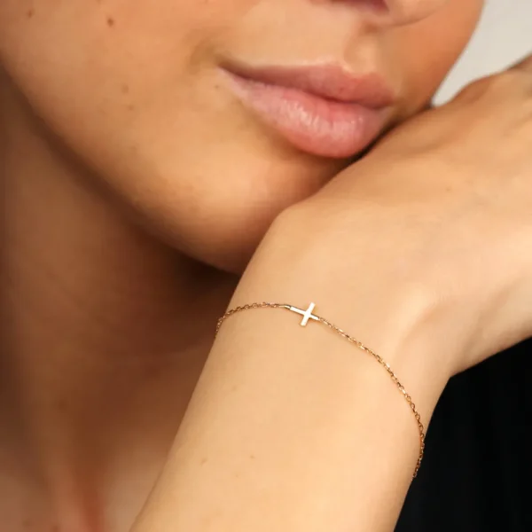 Hot Gru Gru. Bracelet Bracelets