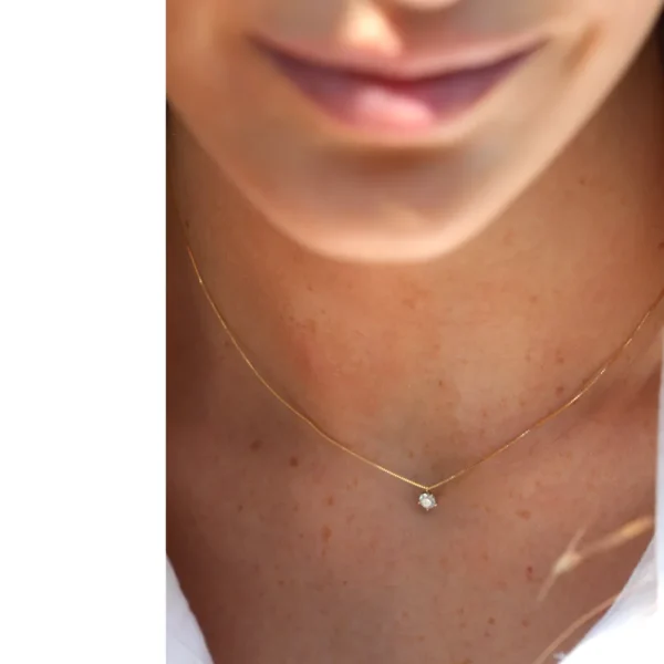 Hot I silenzi dove inizia il rosso. Necklace (0,15 ct) Necklaces