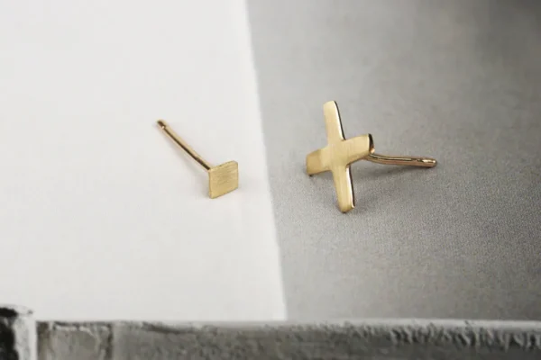 Online Le nere di Chagall. Single earrings Earrings