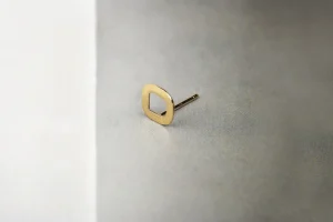 Online Le nere di Chagall. Single earrings Earrings