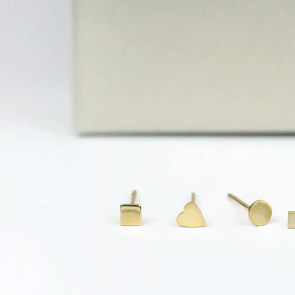 Online Le nere di Chagall. Single earrings Earrings