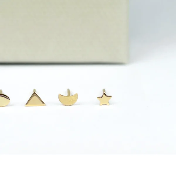 Online Le nere di Chagall. Single earrings Earrings