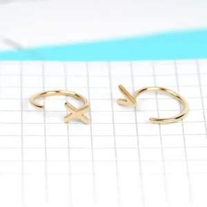 Discount Lettere in forma splendida. Single earrings Earrings