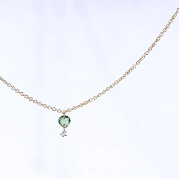 Fashion Liquido puzzle di minime trascuratezze. Necklace Necklaces