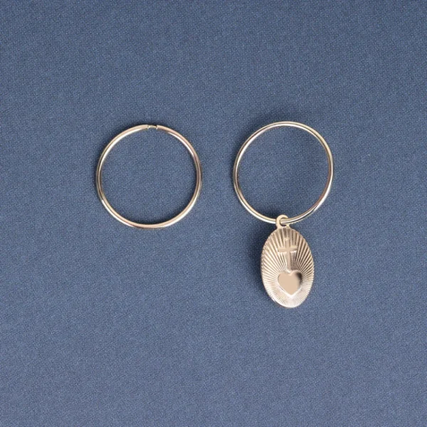 Best Maddalena accesa. Hoop earring Earrings