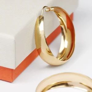 Online Scandal. Earrings (L) Earrings
