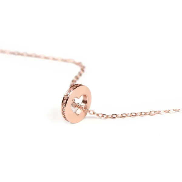 Hot Un Cuore in coda. Necklace Necklaces